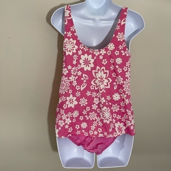 Motherhood Maternity sz med 1piece swimsuit in a pink print - Picture 6 of 12